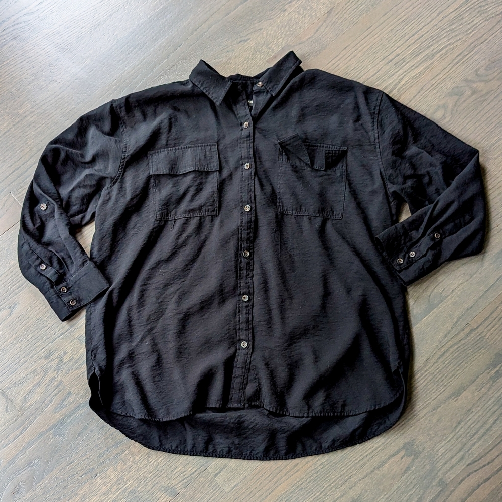 Banana Republic Women's Long Sleeve Button Down Shirt, 2 Pockets, Black, Large